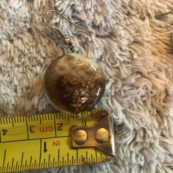 Handmade resin earrings - Picture 7 of 7